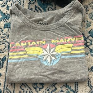 Cropped Captain Marvel Tee